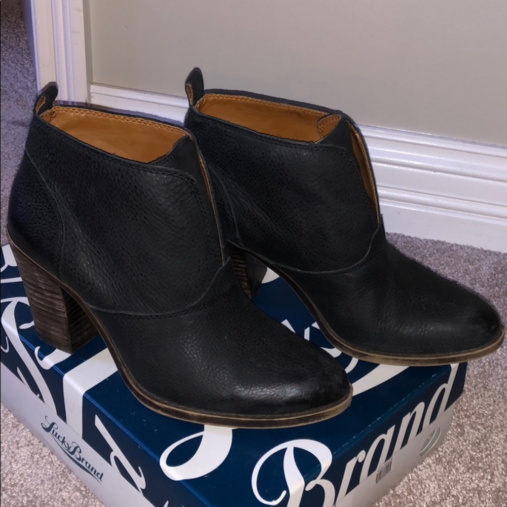 Lucky Brand Ehllen Leather Booties